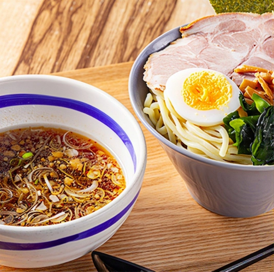 看板メニューのつけ麺の画像